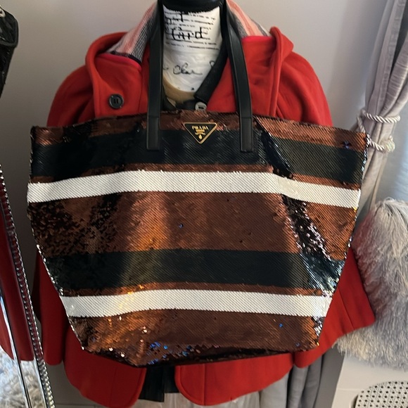 Preloved Prada sequins open tote pristine condition side pocket hardware is gold - Picture 3 of 12